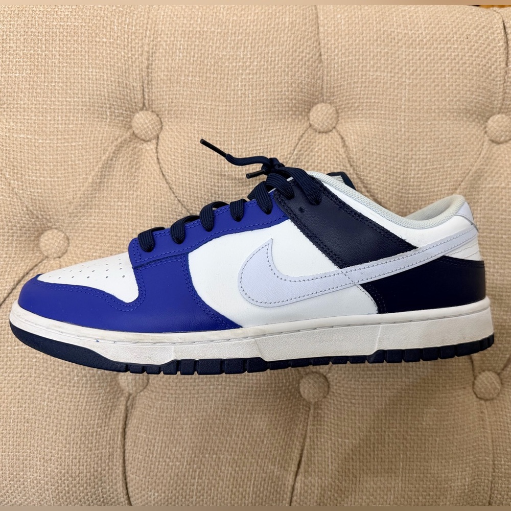 Preowned Nike Men’s Nike Dunk Low (Size 12)